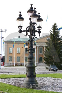 White green lamp post.